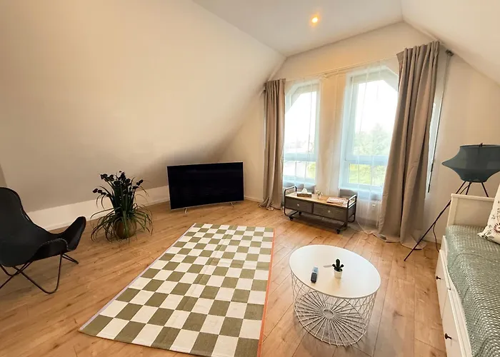 Stage One Zentrale Lage 公寓