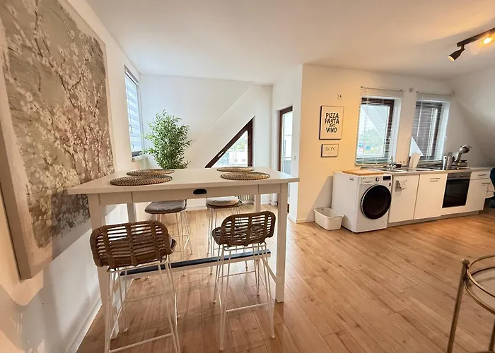 Stage One Zentrale Lage 公寓